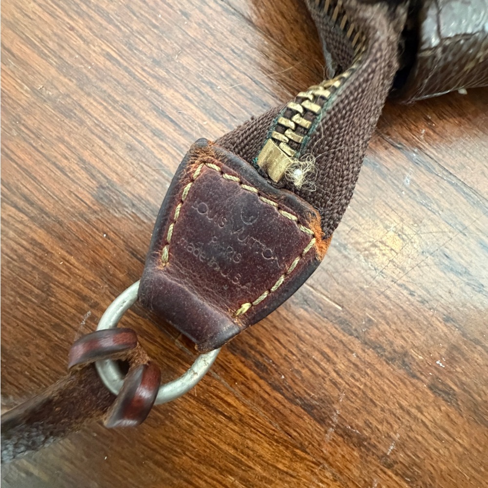 Louis Vuitton Brown Monogram Shoulder Bag - Picture 9 of 9